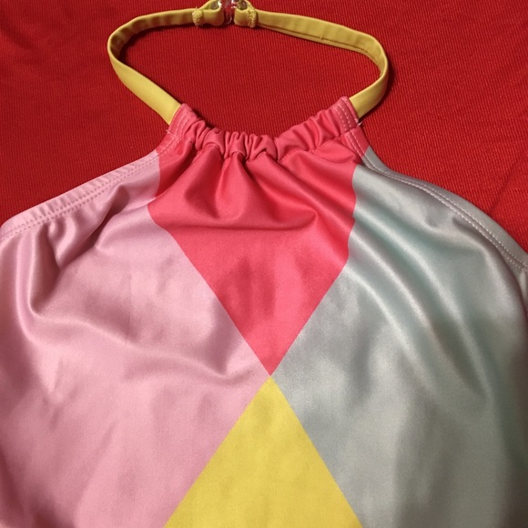 ⚡️ FLASH - 4/5 Girls swim bundle - Picture 3 of 10